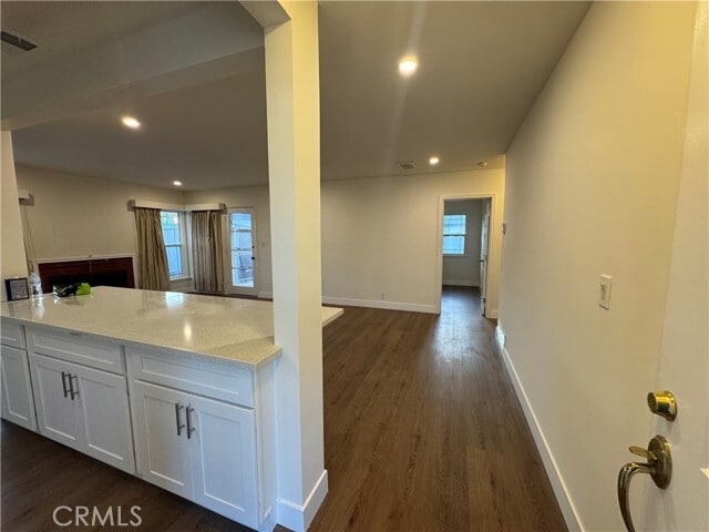 Building Photo - 1716 E Sycamore St