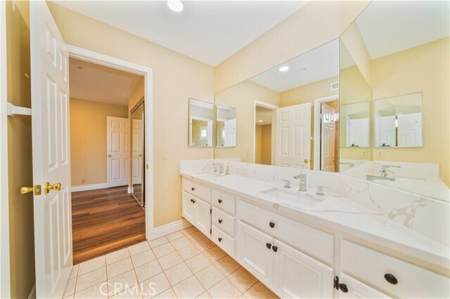 Building Photo - 9531 Montanza Way