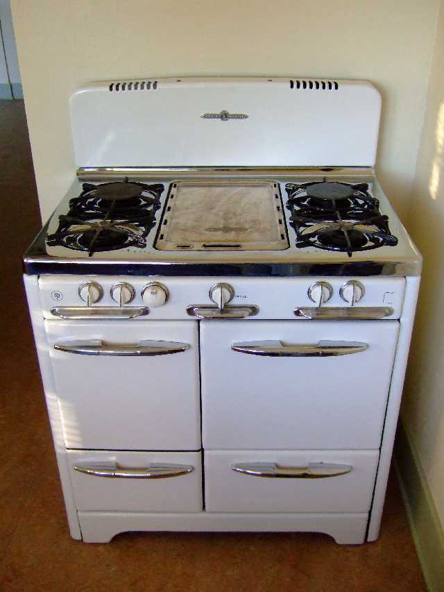 Building Photo - 830 S 3rd Ave