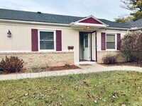 Building Photo - 6055 Lewis Ave