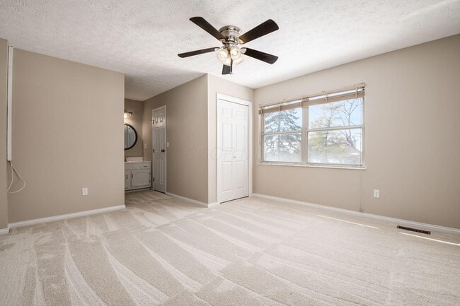 Building Photo - 4931 Leybourne Dr