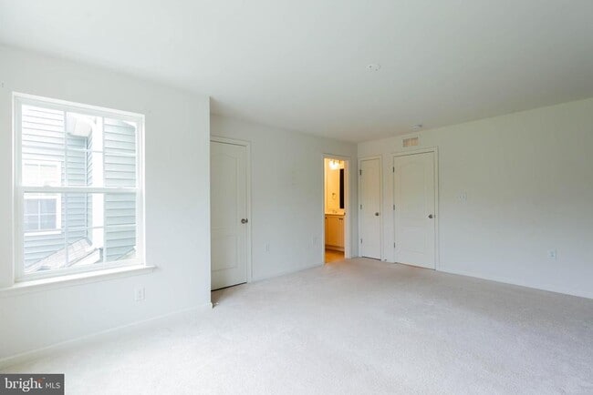 Building Photo - 608 Thumper Dr