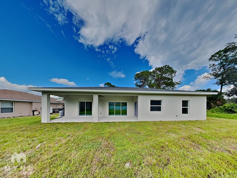 Building Photo - 7465 Blutter Rd