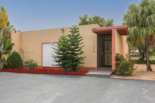 Primary Photo - 7126 Ballantrae Ct