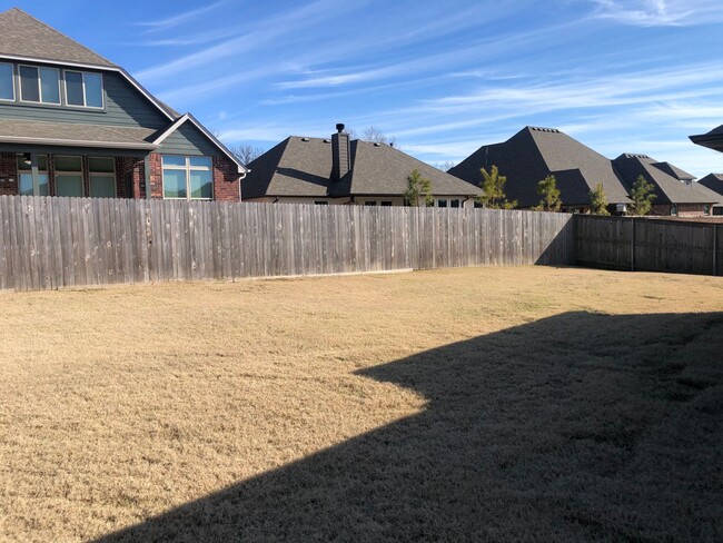Building Photo - 4 bedroom home in Brighton Village
