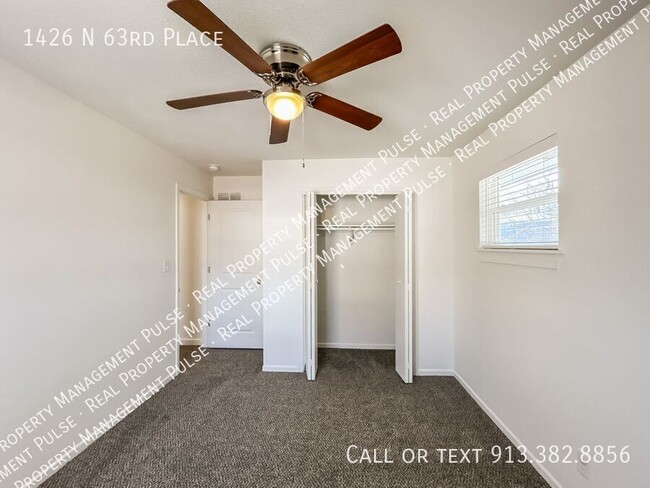 Building Photo - Freshly Remodeled 2BR/1.5 BA Duplex in KCK