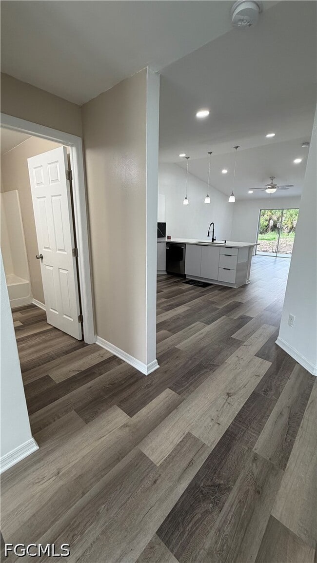 Building Photo - 5046 Locke Ln