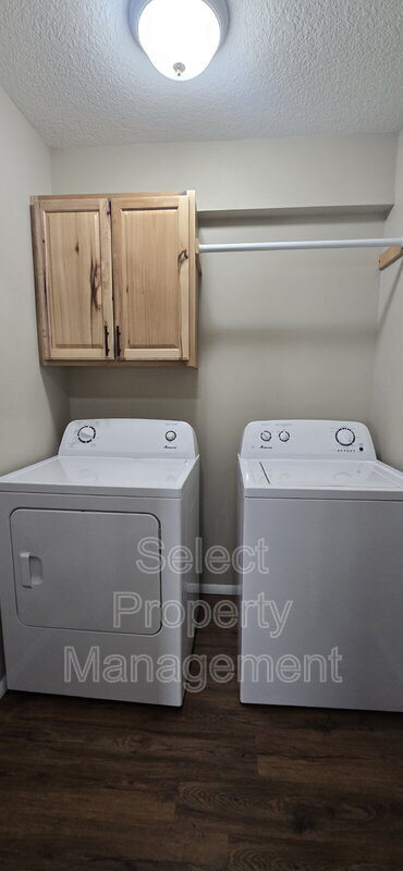 Building Photo - 2502 Alma St