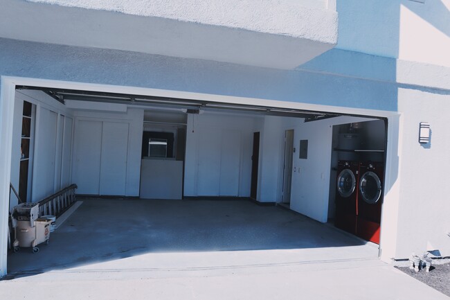 Garage with Storage - 10535 Myrtle St