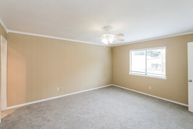 Building Photo - 3809 Hunters Trail