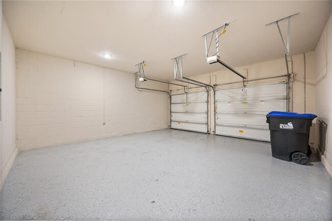 Building Photo - 8348 Vivaro Isle Way