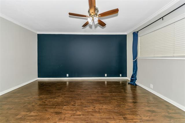 Building Photo - 7906 Royal Ln