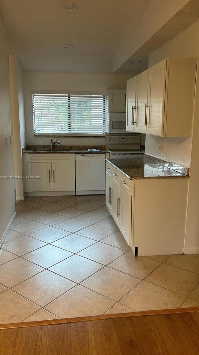 Building Photo - 3 Finsbury Ln