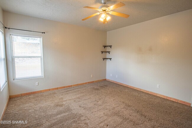 Building Photo - 2656 Bearcat Dr