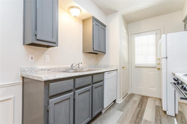 Building Photo - 3311 E FM 813