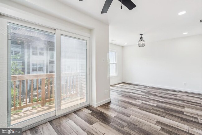 Building Photo - 6010 Sunset Ridge Ct