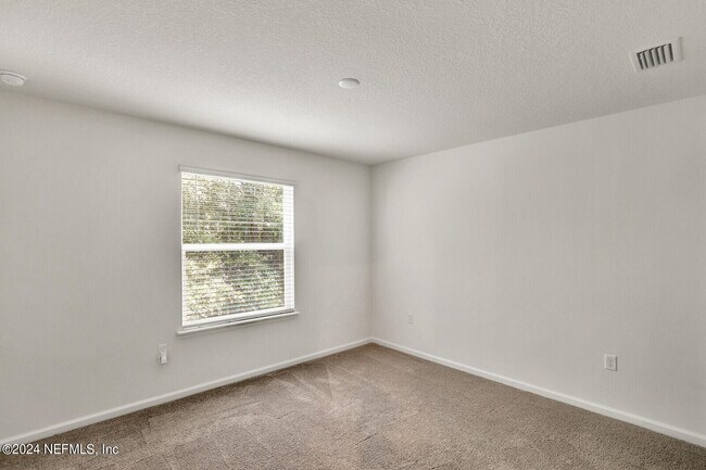 Building Photo - 11833 Junegrass Rd