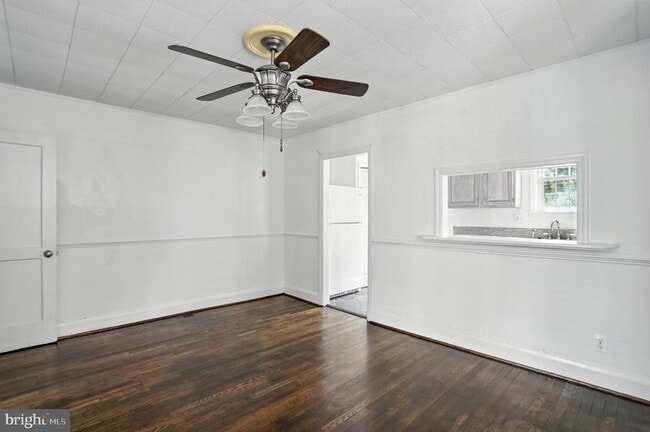 Building Photo - 4 N Belle Grove Rd