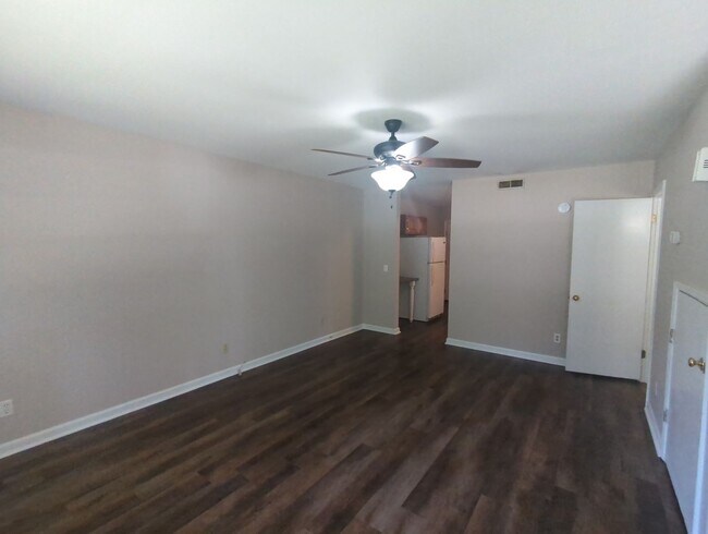 Building Photo - 5409 Jackson St