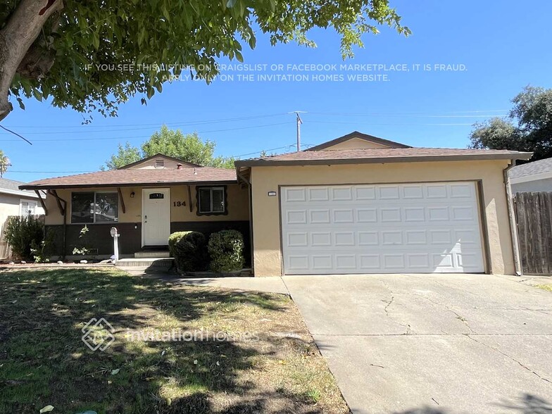 Primary Photo - 134 Coral Dr