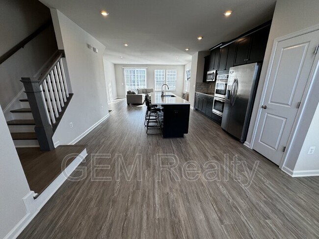 Building Photo - 1853 Sag Harbor Ln