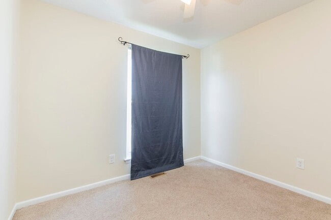 Building Photo - Your Dream Home in Virginia Beach Awaits!