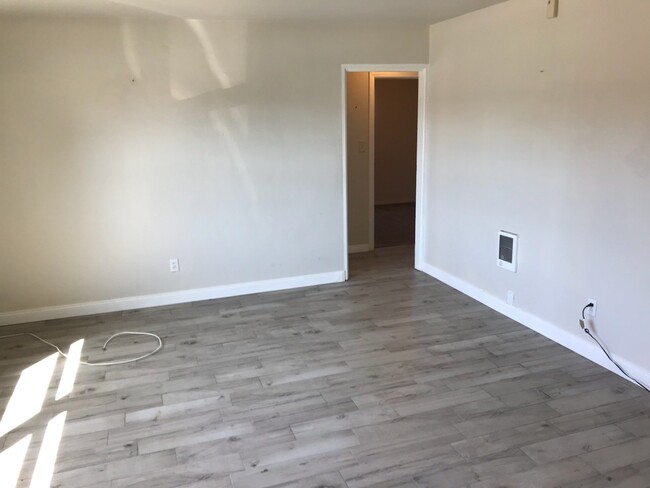 Building Photo - Live 3 Blocks Away From The Ocean!!