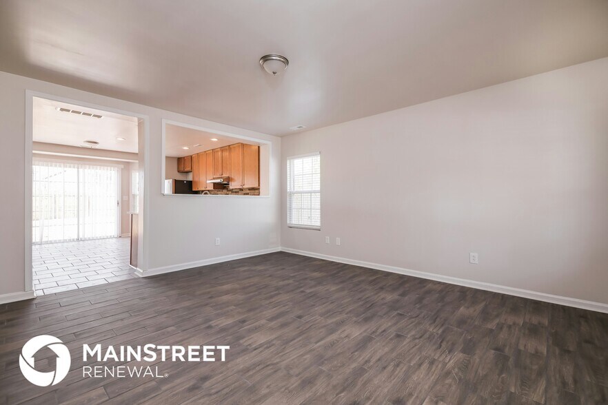 Building Photo - 3716 Tryon Ridge Dr