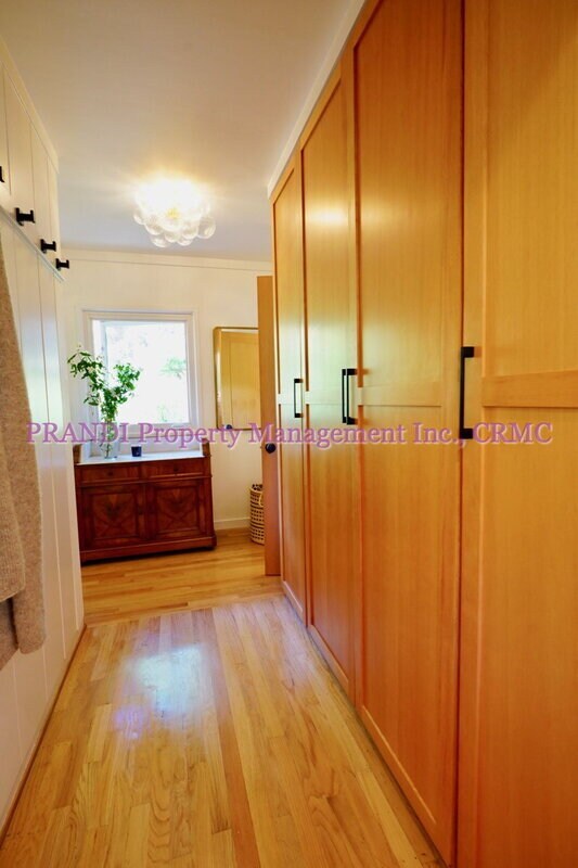 Building Photo - 22 Madrone Ct