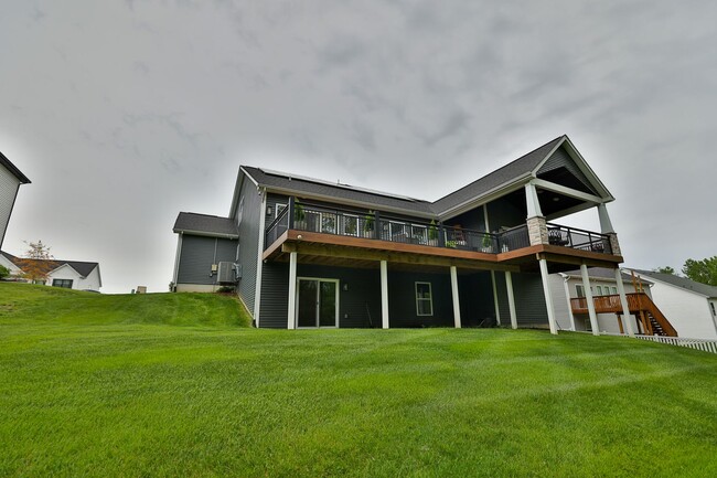 Building Photo - Gorgeous 3 Bedroom Home in Edwardsville
