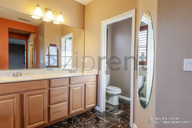 Building Photo - 681 Ringneck Ct