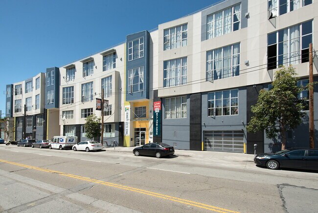 Building Photo - Bennett Lofts