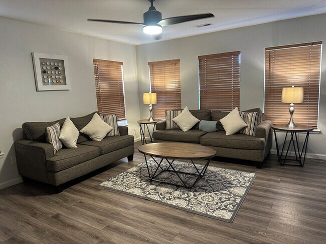 Building Photo - 11987 Bolton Dr