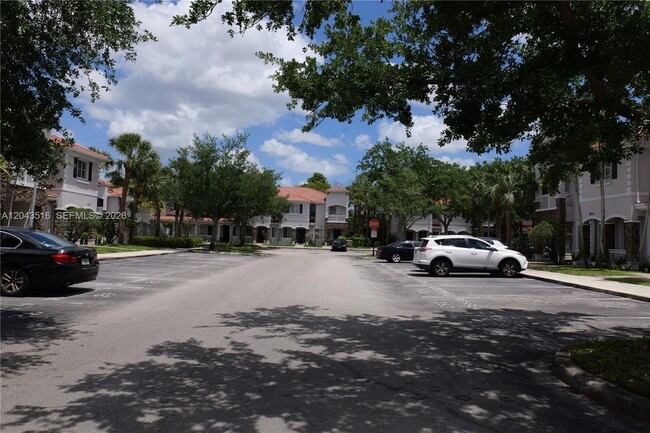 Building Photo - 8220 SW 25th Ct