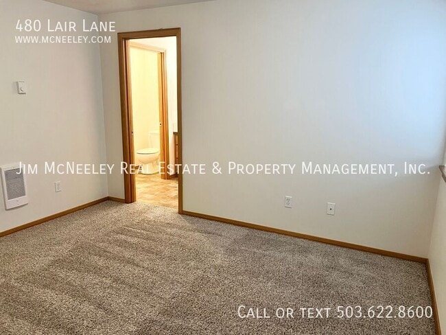 Building Photo - 480 Lair Ln