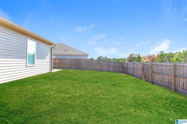 Building Photo - 304 Hidden Ct