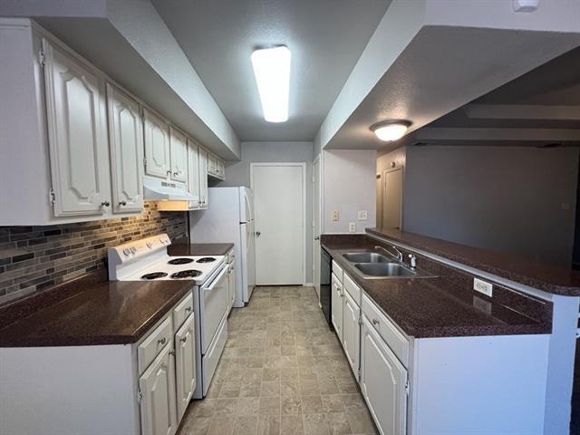 Building Photo - 4011 Ridgebrook Dr