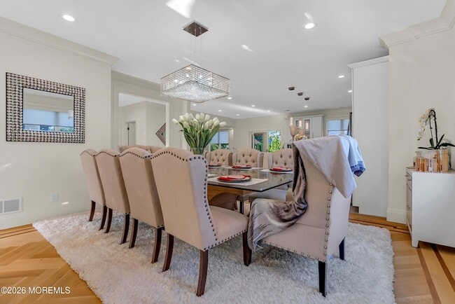 Building Photo - 243 Overbrook Ave