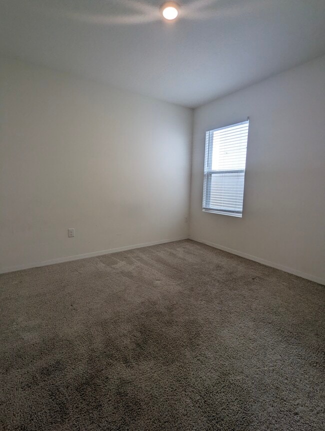 Building Photo - 5751 Galloping Dr