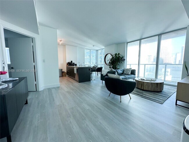 Building Photo - 55 SE 6th St