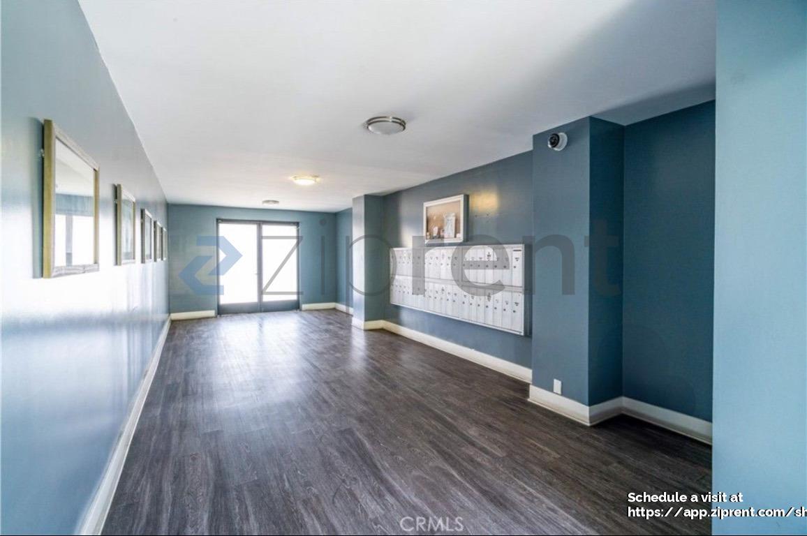 Building Photo - 2884 Sawtelle Blvd