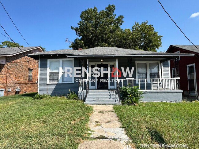 Building Photo - 696 Decatur St