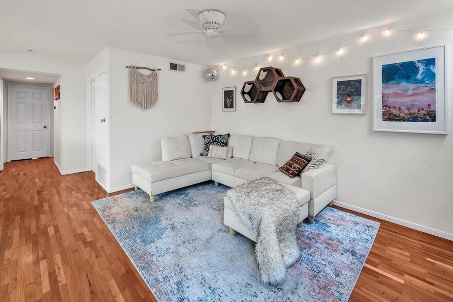 Building Photo - 4666 Mission Ave