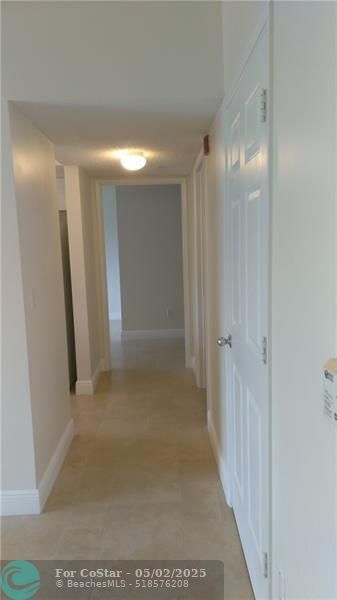 Building Photo - 2640 S University Dr