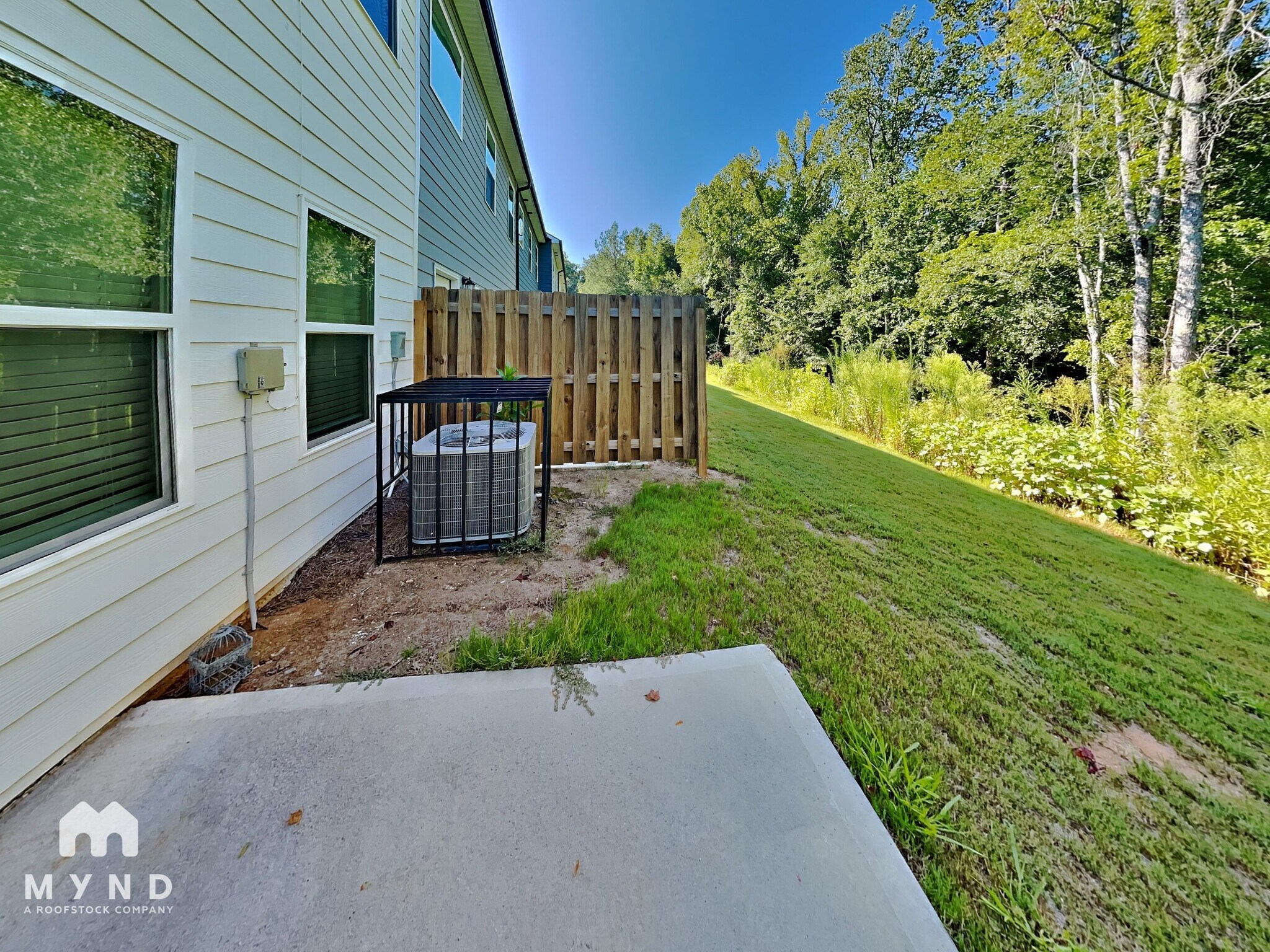 Building Photo - 5091 Lower Elm St