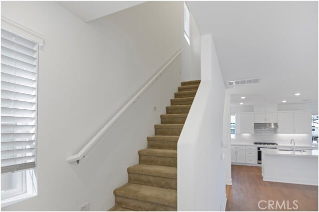 Building Photo - 1220 Windmill Rd