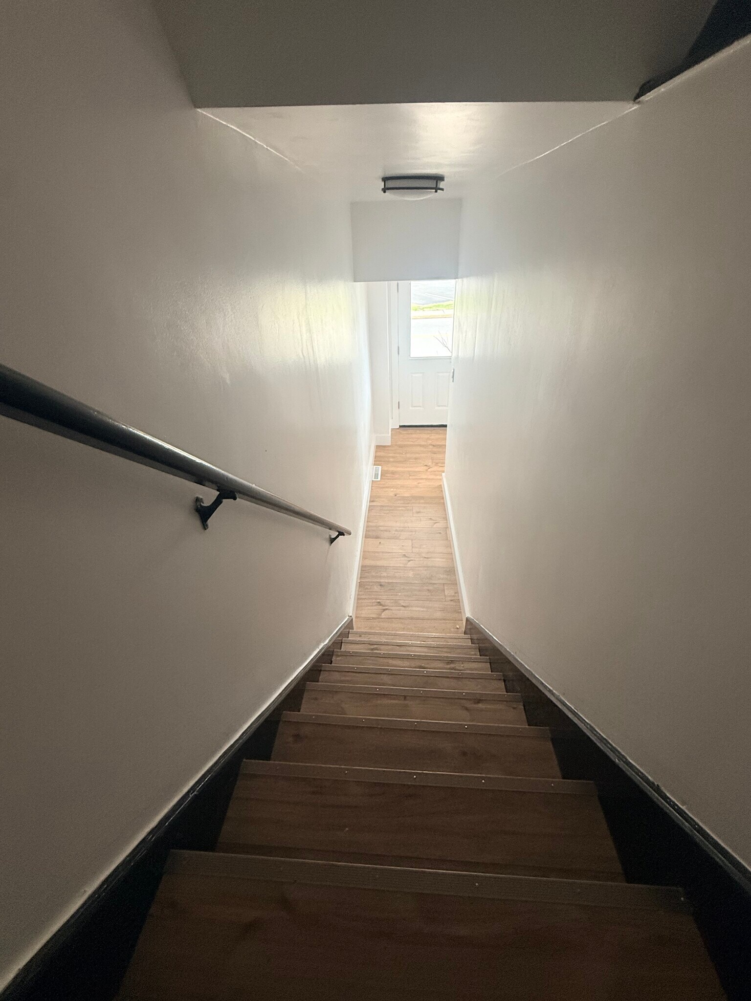 Building Photo - 908 Mount Rose Ave