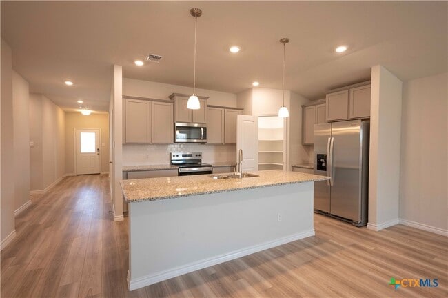 Building Photo - 3701 Moffat Ct