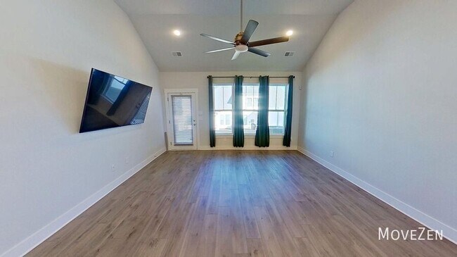 Building Photo - 210 Woodhouse Wy