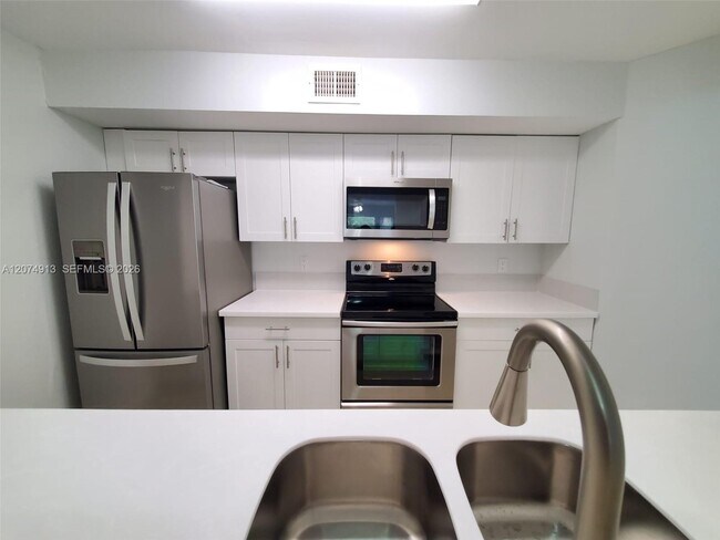 Building Photo - 15591 SW 105th Terrace